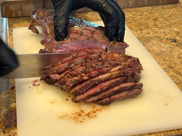 https://www.wellborn2rbeef.com/cdn/shop/articles/how-to-cook-a-steak-like-a-pro-unleashing-the-culinary-secrets-889048_360x.jpg?v=1697065406